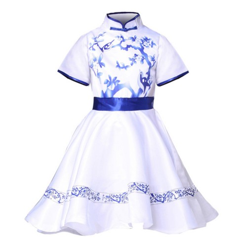 Kids Chinese folk dance costumes for boy girls china white and blue china style chorus singers stage performance photos cosplay dancing dresses